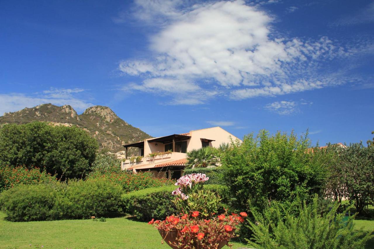 Albaruja Hotel Costa Rei Exterior foto